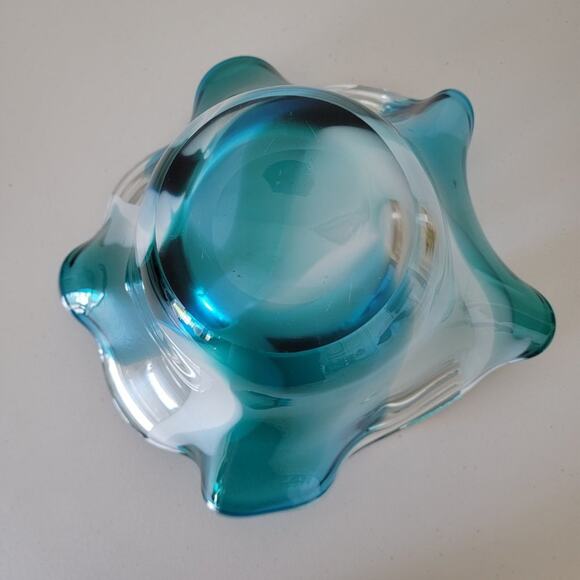 Hand Blown Glass Vase Bowl Turquoise White Clear Handkerchief Flair Home Decor - Picture 9 of 10